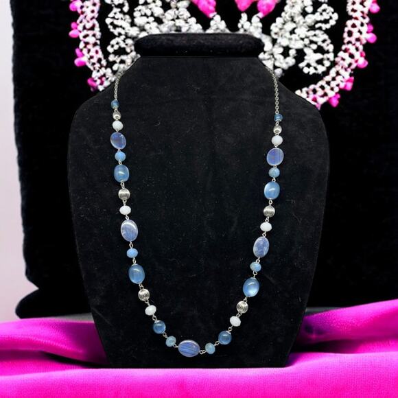 Elegant Blue and Silver Beaded Necklace - Picture 1 of 11